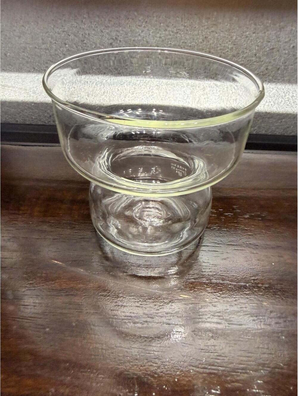 Vintage 1970’s Pyrex Corning The Un Candle Little Un Glass Vase Preowned 3.5” *